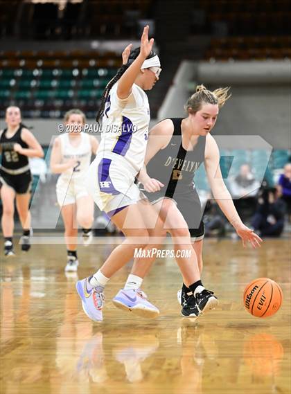 Thumbnail 2 in D'Evelyn vs. Holy Family (CHSAA 4A Final) photogallery.
