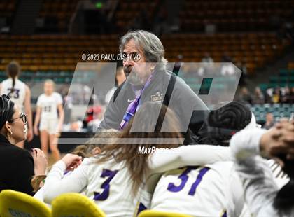 Thumbnail 2 in D'Evelyn vs. Holy Family (CHSAA 4A Final) photogallery.