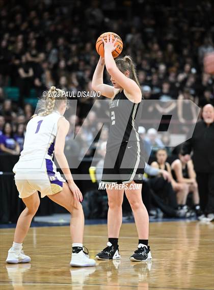 Thumbnail 2 in D'Evelyn vs. Holy Family (CHSAA 4A Final) photogallery.
