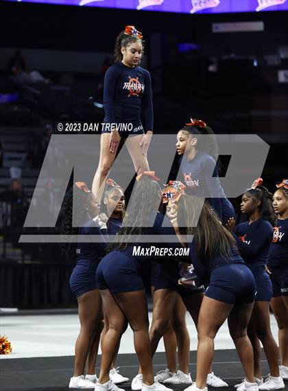 Thumbnail 1 in VHSL State Cheer Competition (Class 5) photogallery.