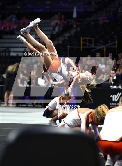 Thumbnail 2 in VHSL State Cheer Competition (Class 5) photogallery.