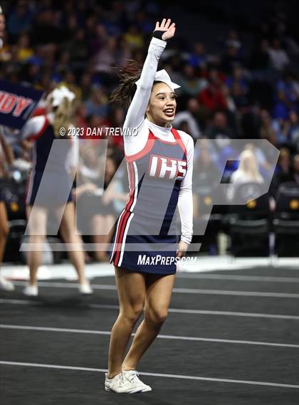 Thumbnail 3 in VHSL State Cheer Competition (Class 5) photogallery.