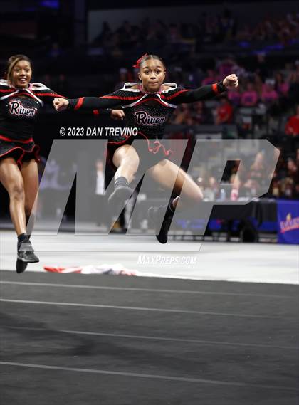 Thumbnail 2 in VHSL State Cheer Competition (Class 5) photogallery.