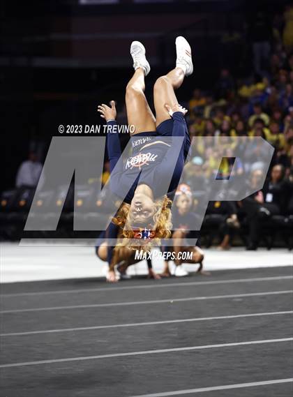 Thumbnail 3 in VHSL State Cheer Competition (Class 5) photogallery.