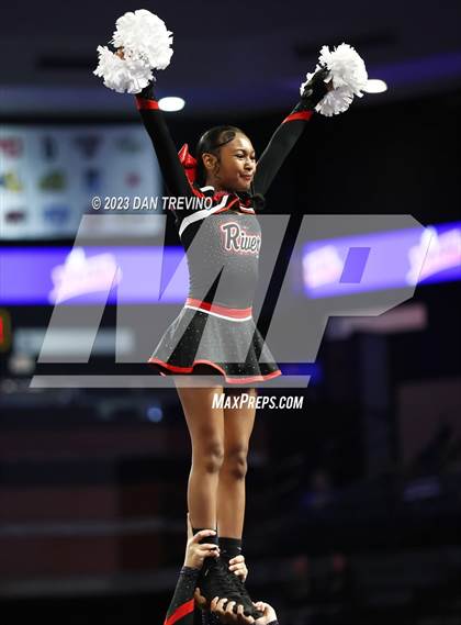 Thumbnail 1 in VHSL State Cheer Competition (Class 5) photogallery.