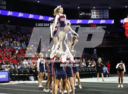 Thumbnail 1 in VHSL State Cheer Competition (Class 5) photogallery.