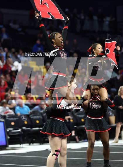 Thumbnail 3 in VHSL State Cheer Competition (Class 5) photogallery.