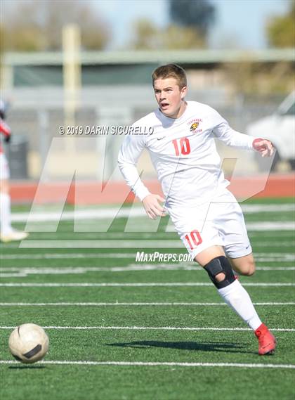 Thumbnail 1 in Brophy College Prep vs. Chaparral (AIA 6A Semifinal) photogallery.