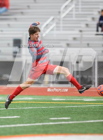 Thumbnail 2 in Brophy College Prep vs. Chaparral (AIA 6A Semifinal) photogallery.