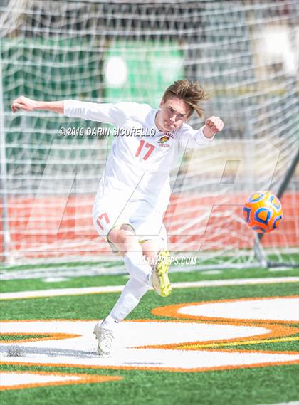 Thumbnail 2 in Brophy College Prep vs. Chaparral (AIA 6A Semifinal) photogallery.