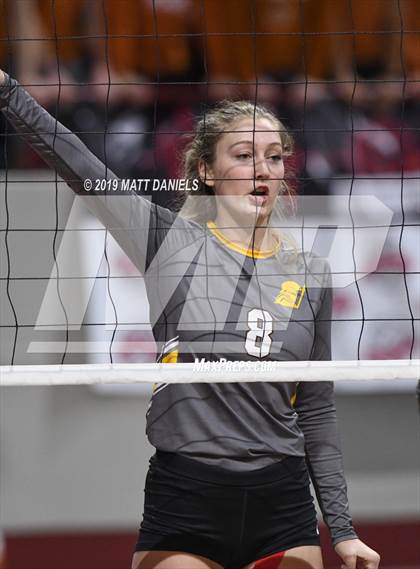 Thumbnail 2 in Mead vs. Thomas Jefferson (CHSAA 4A Playoff) photogallery.