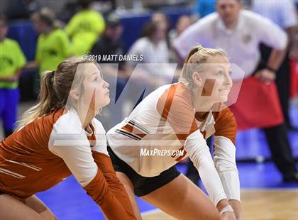 Thumbnail 2 in Mead vs. Thomas Jefferson (CHSAA 4A Playoff) photogallery.