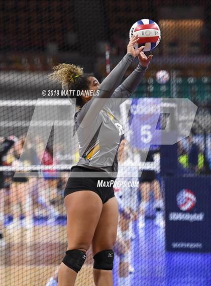 Thumbnail 3 in Mead vs. Thomas Jefferson (CHSAA 4A Playoff) photogallery.