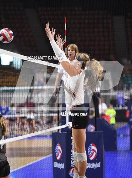 Thumbnail 2 in Mead vs. Thomas Jefferson (CHSAA 4A Playoff) photogallery.