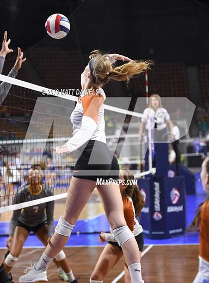 Thumbnail 2 in Mead vs. Thomas Jefferson (CHSAA 4A Playoff) photogallery.