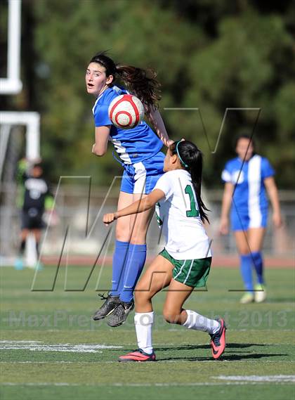Thumbnail 3 in Granada Hills Charter vs Agoura photogallery.