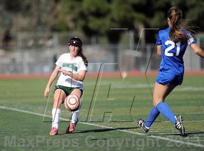 Thumbnail 3 in Granada Hills Charter vs Agoura photogallery.
