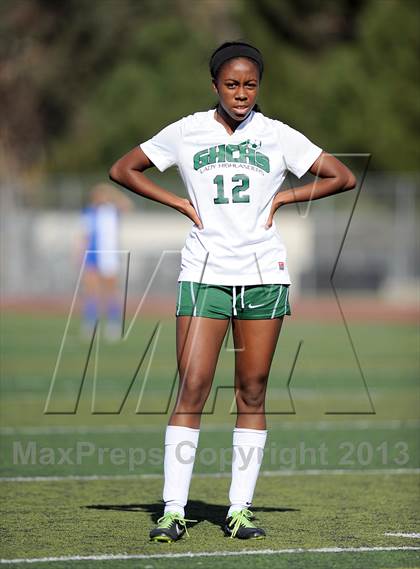 Thumbnail 2 in Granada Hills Charter vs Agoura photogallery.