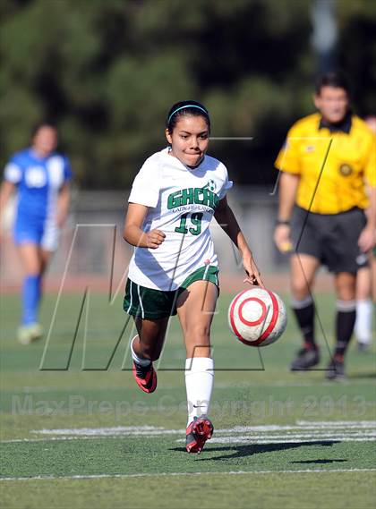 Thumbnail 2 in Granada Hills Charter vs Agoura photogallery.