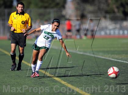 Thumbnail 2 in Granada Hills Charter vs Agoura photogallery.