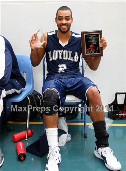 Thumbnail 1 in Alemany vs. Loyola (The Tournament) photogallery.