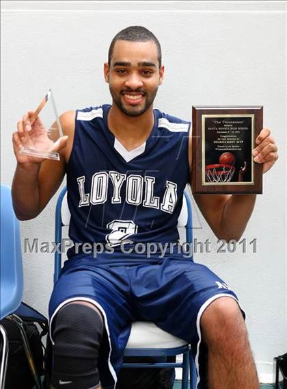 Thumbnail 2 in Alemany vs. Loyola (The Tournament) photogallery.