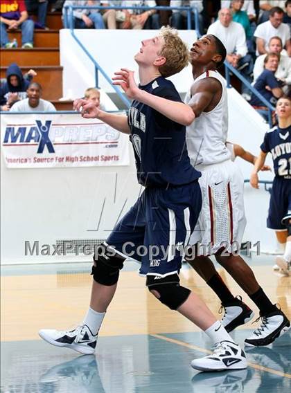 Thumbnail 1 in Alemany vs. Loyola (The Tournament) photogallery.