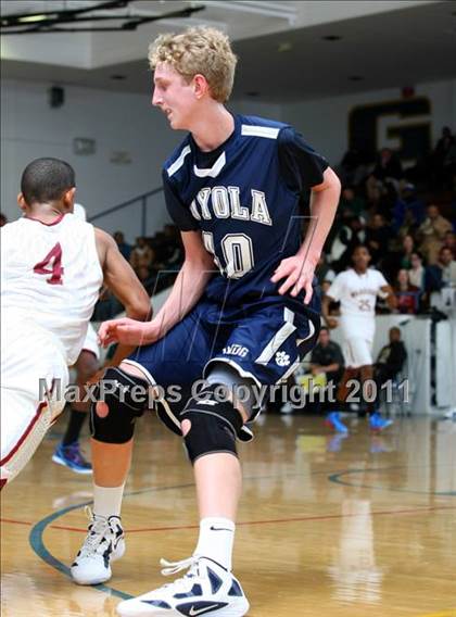 Thumbnail 1 in Alemany vs. Loyola (The Tournament) photogallery.