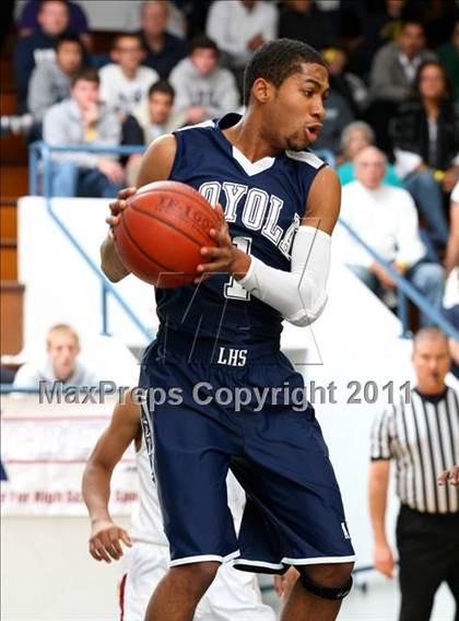 Thumbnail 1 in Alemany vs. Loyola (The Tournament) photogallery.