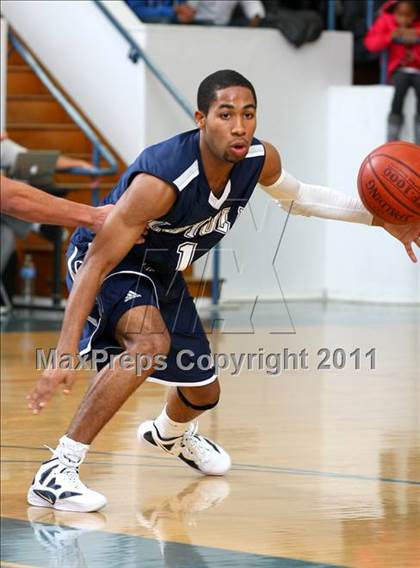 Thumbnail 2 in Alemany vs. Loyola (The Tournament) photogallery.