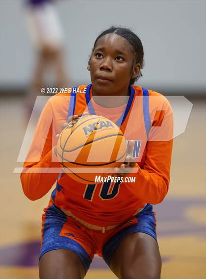 Thumbnail 2 in Southaven @ DeSoto Central photogallery.