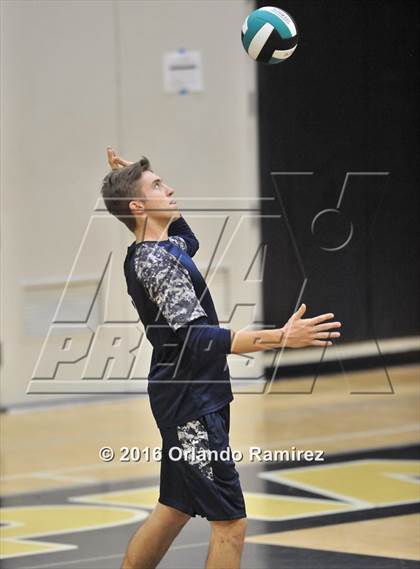 Thumbnail 3 in Mater Dei Catholic @ Olympian photogallery.