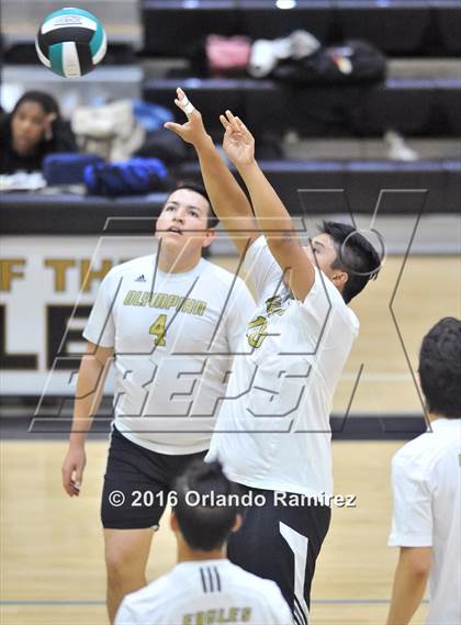 Thumbnail 3 in Mater Dei Catholic @ Olympian photogallery.