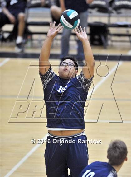 Thumbnail 2 in Mater Dei Catholic @ Olympian photogallery.