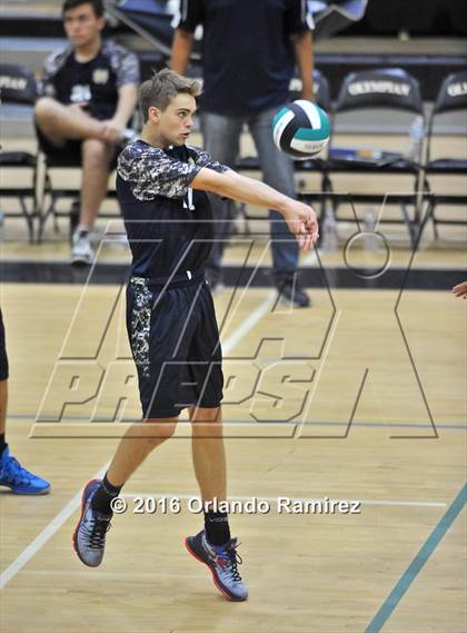 Thumbnail 3 in Mater Dei Catholic @ Olympian photogallery.