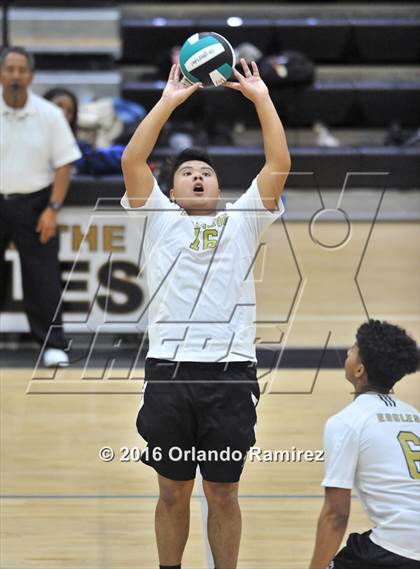 Thumbnail 2 in Mater Dei Catholic @ Olympian photogallery.