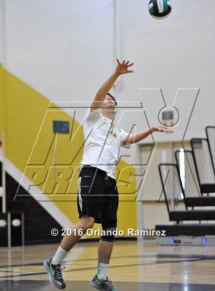 Thumbnail 1 in Mater Dei Catholic @ Olympian photogallery.