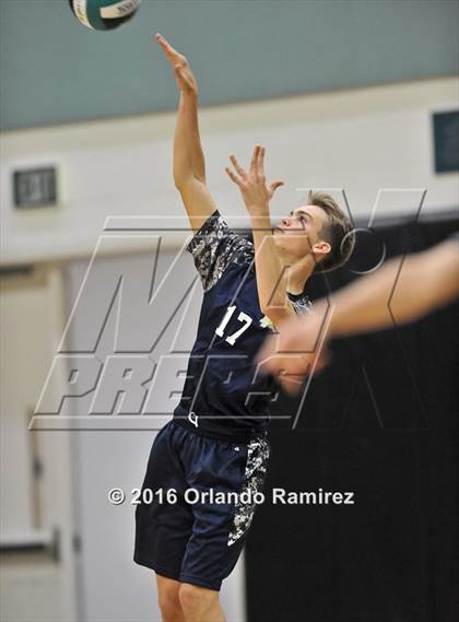 Thumbnail 2 in Mater Dei Catholic @ Olympian photogallery.
