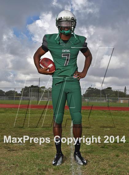 Thumbnail 3 in Central (2014 Preseason Top 25 Photo Shoot)  photogallery.