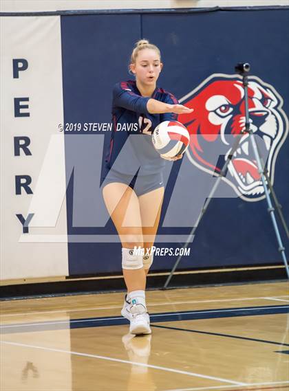 Thumbnail 2 in Highland vs  Perry  (AIA 6A Semi Final) photogallery.