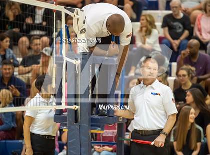 Thumbnail 2 in Highland vs  Perry  (AIA 6A Semi Final) photogallery.