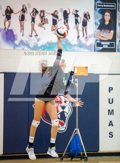 Thumbnail 3 in Highland vs  Perry  (AIA 6A Semi Final) photogallery.