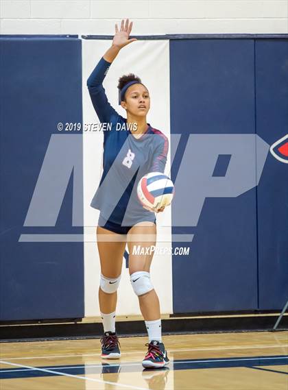 Thumbnail 1 in Highland vs  Perry  (AIA 6A Semi Final) photogallery.