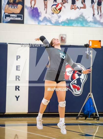 Thumbnail 1 in Highland vs  Perry  (AIA 6A Semi Final) photogallery.
