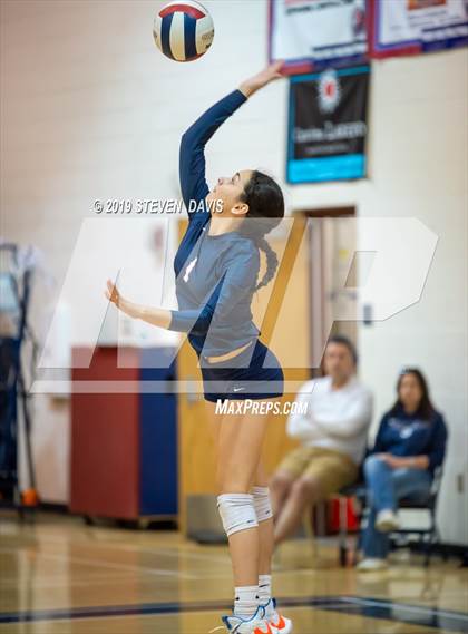 Thumbnail 2 in Highland vs  Perry  (AIA 6A Semi Final) photogallery.