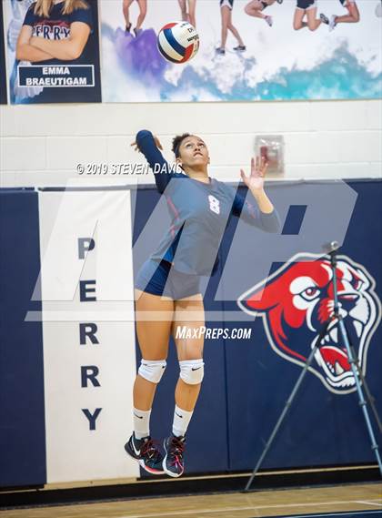 Thumbnail 1 in Highland vs  Perry  (AIA 6A Semi Final) photogallery.