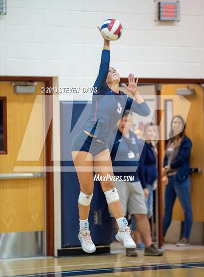 Thumbnail 2 in Highland vs  Perry  (AIA 6A Semi Final) photogallery.