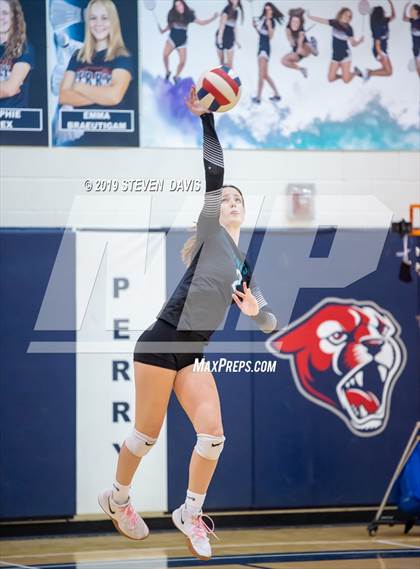 Thumbnail 3 in Highland vs  Perry  (AIA 6A Semi Final) photogallery.