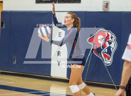 Thumbnail 2 in Highland vs  Perry  (AIA 6A Semi Final) photogallery.