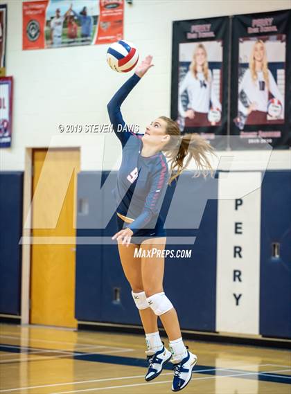 Thumbnail 2 in Highland vs  Perry  (AIA 6A Semi Final) photogallery.